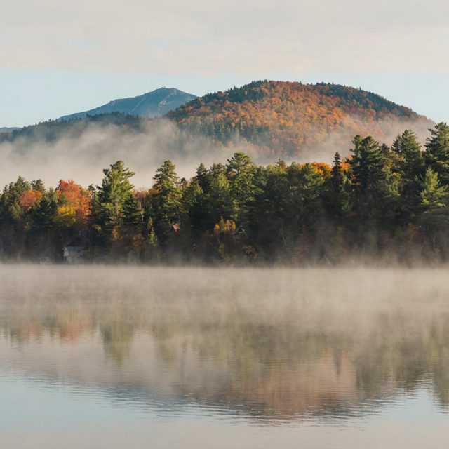 Not long before Lake Placid looks like this❤🍁🧡🍂💛
Come enjoy the beautiful colors with us - book by September 22 and get 15% off during Oktoberfest and Flaming Leaves! 
𝘴𝘸𝘪𝘱𝘦 𝘧𝘰𝘳 𝘥𝘦𝘵𝘢𝘪𝘭𝘴 
#lakeplacid #fallintheadks #adirondacks #fallgetaway #adksusa #perfectdayadk #olympicvenues #lakeplacidhotel #resort #lakeside #lakelife #vacationmode