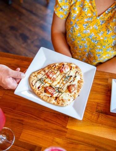 Generations Tap & Grill offers gluten free options like flatbread pizza!