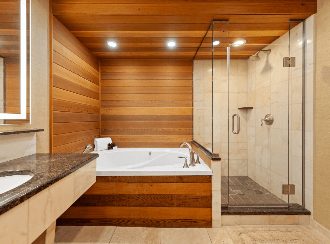 Whirlpool tub in Phelps Specialty Room