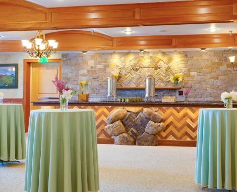 bar in the four seasons room
